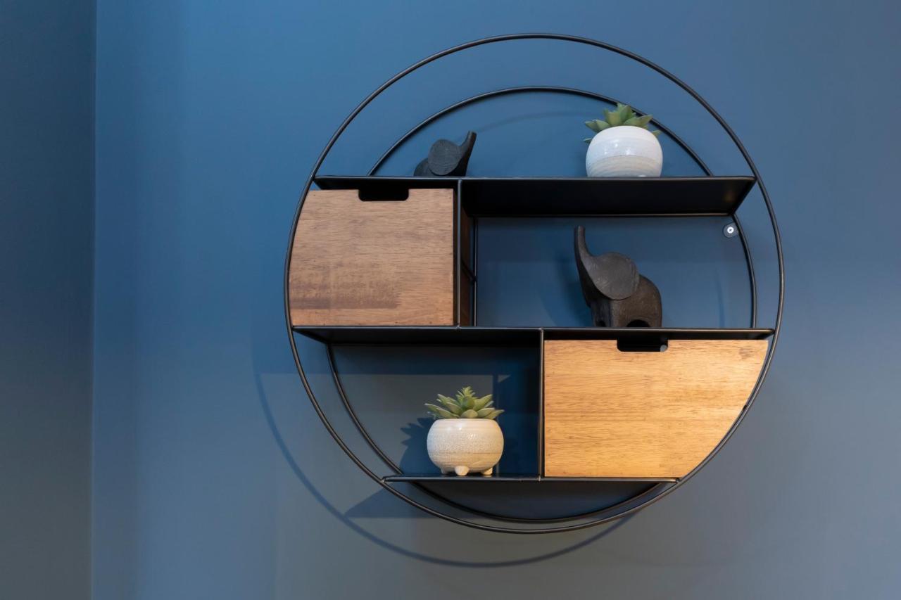 Elliot Oliver - Luxury 2 Bedroom Regency Apartment With Parking & Ev Charger チェルトナム エクステリア 写真
